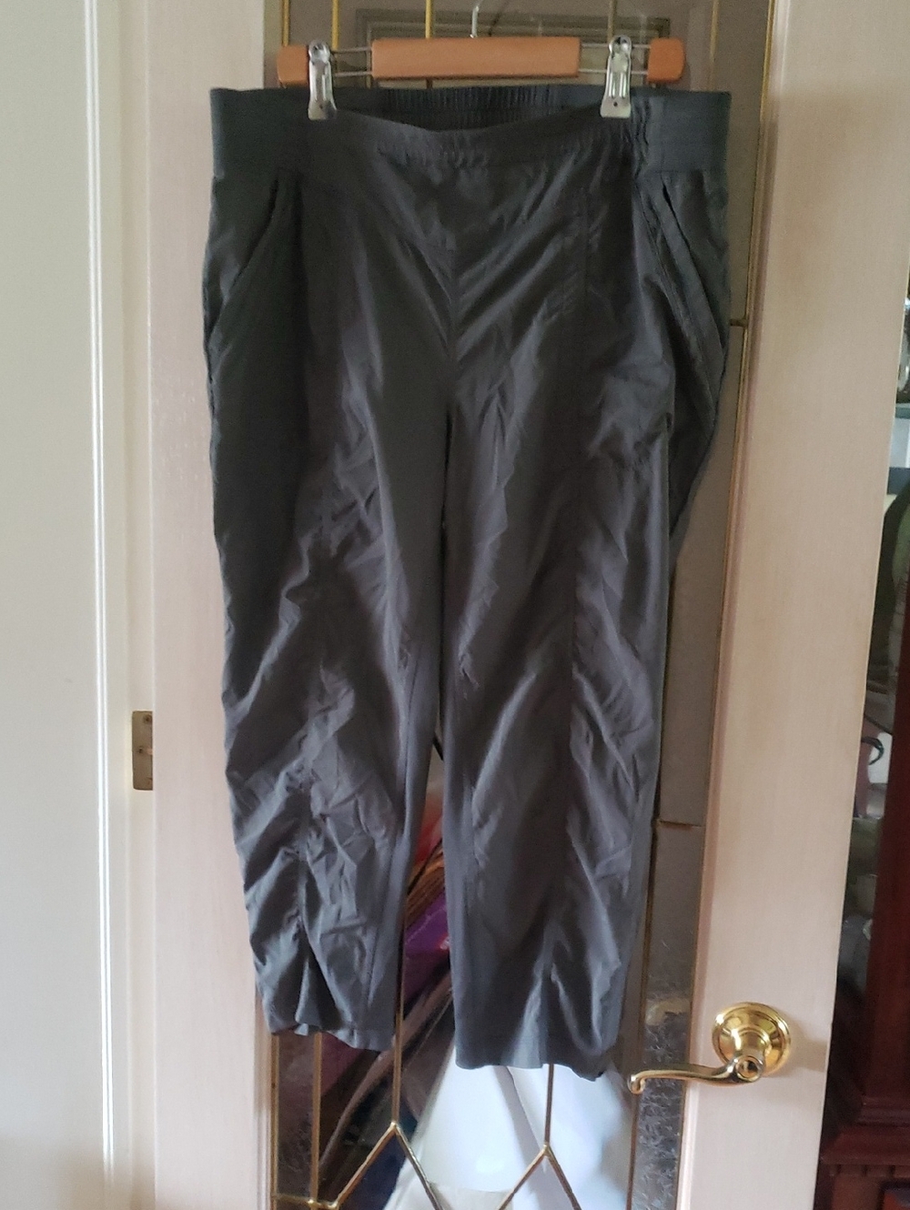 Indygena Nakato Crop Capri Gray Hiking Outdoor Athletic‎ Pull On Pants L